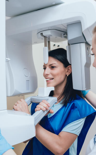 patient receiving digital tooth scan